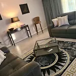 Luxury 9Ine The Exclusive Jacuzzi Apartment